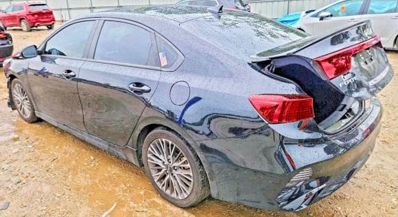 2023 KIA FORTE GT LINE 2