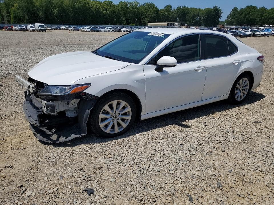 2020 TOYOTA CAMRY LE - 1