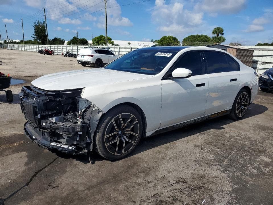 2023 BMW 740 I