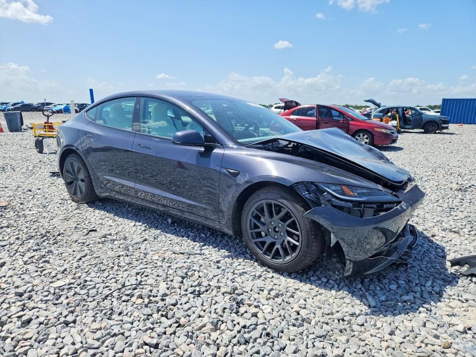 2026 TESLA MODEL 3 4