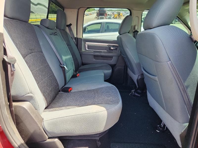2019 RAM 1500 CLASSIC SLT 10