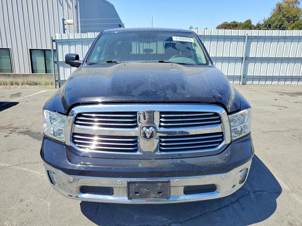 2019 RAM 1500 CLASSIC SLT 5