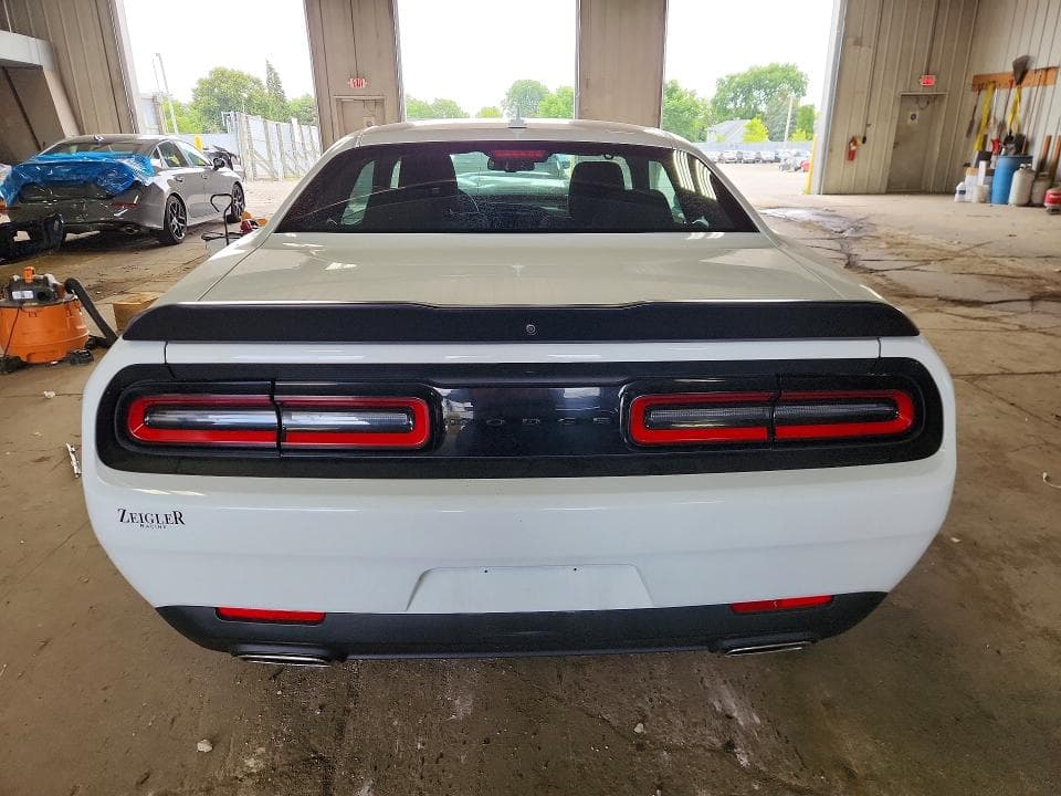 2022 DODGE CHALLENGER SXT 6