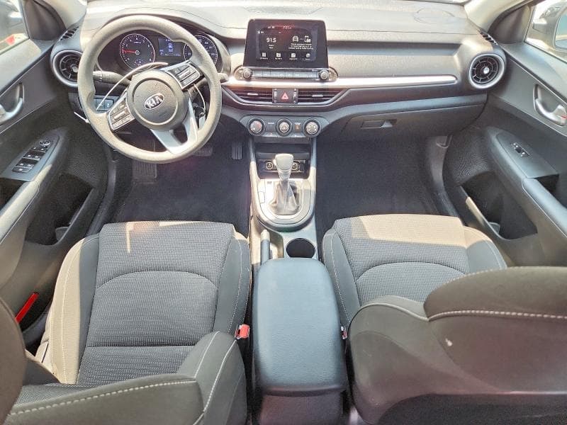 2021 KIA FORTE FE 8