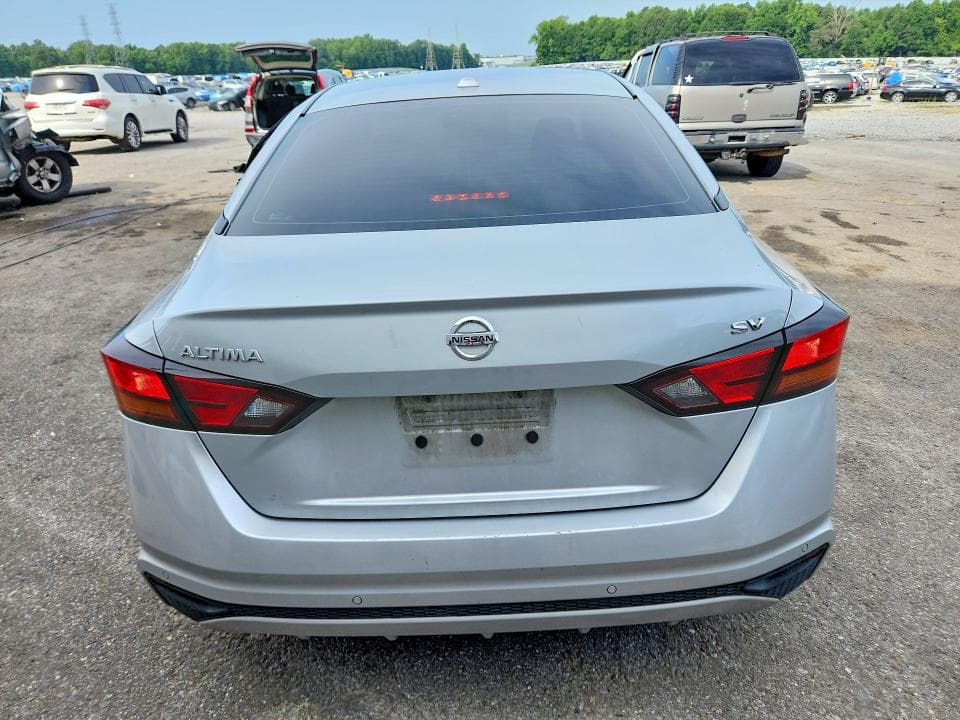2021 NISSAN ALTIMA SV 6