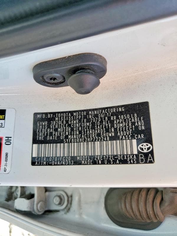 2017 TOYOTA COROLLA SE 13
