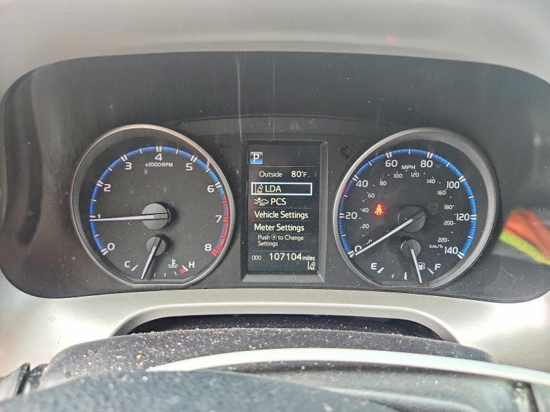 2018 TOYOTA RAV4 LE 9