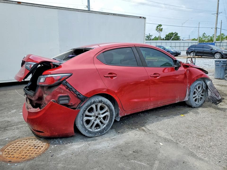 2017 TOYOTA YARIS IA BASE 3