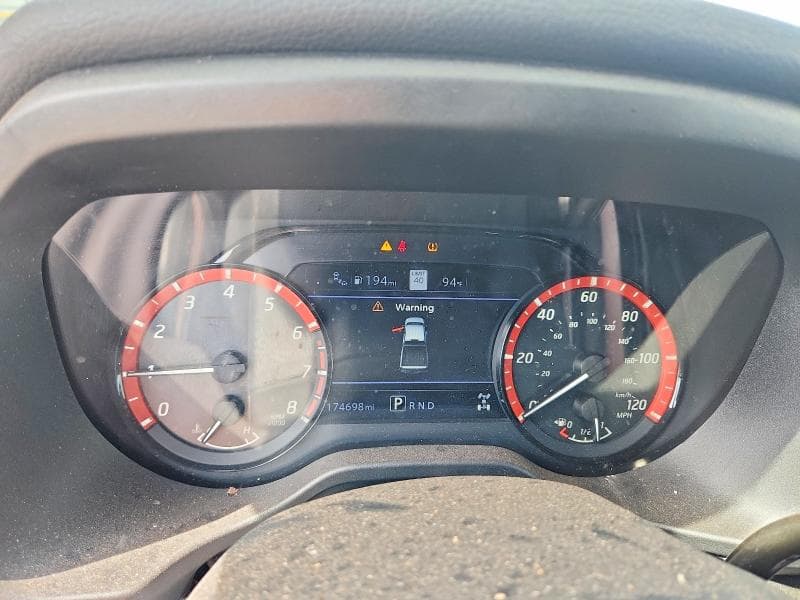 2021 NISSAN TITAN PRO-4X 9