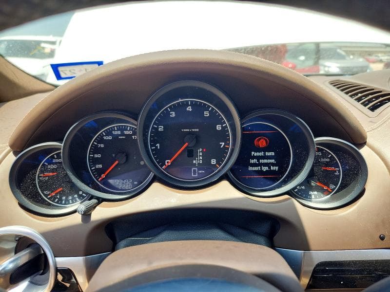 2017 PORSCHE CAYENNE 9