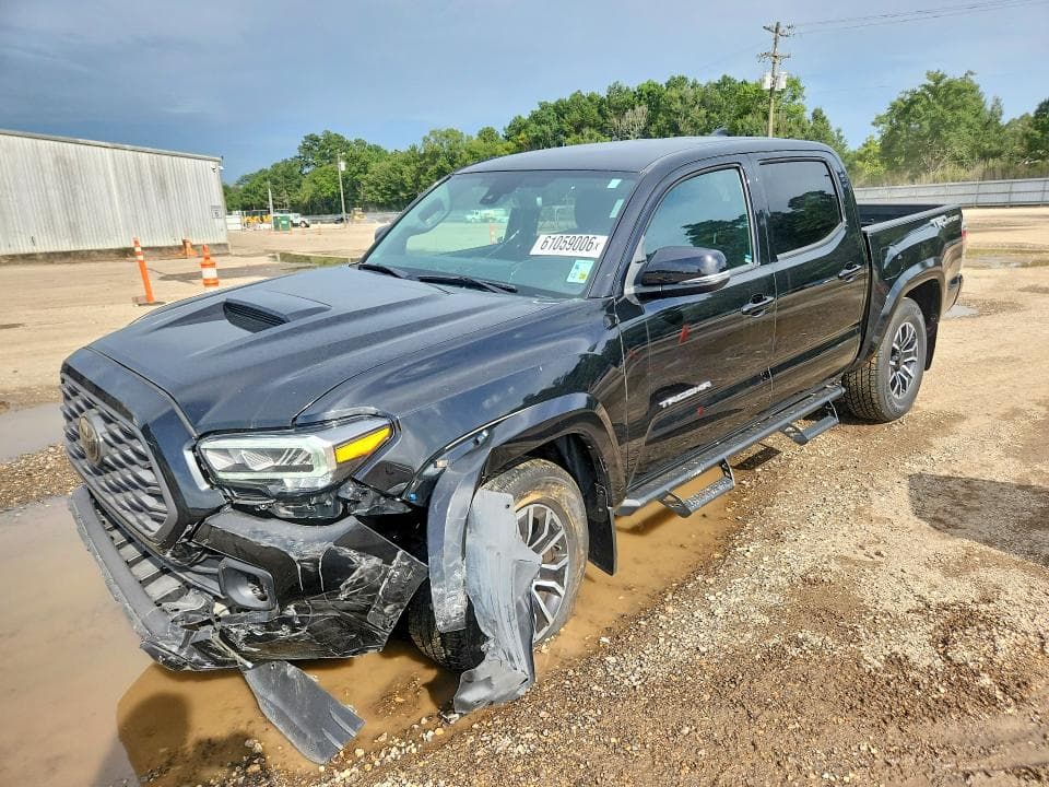 2023 TOYOTA TACOMA TRD SPORT - 1