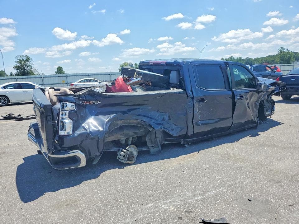 2023 CHEVROLET SILVERADO K1500 LT 3