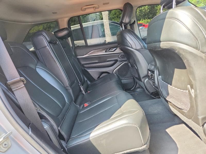 2023 JEEP GRAND CHEROKEE LIMITED 4XE 11