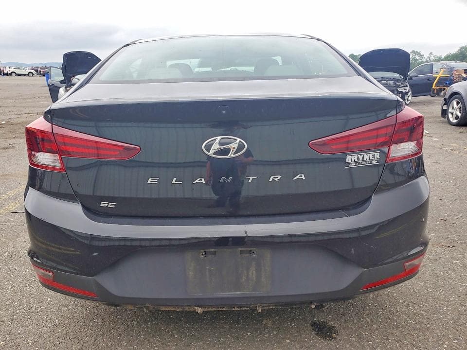 2019 HYUNDAI ELANTRA SE 6