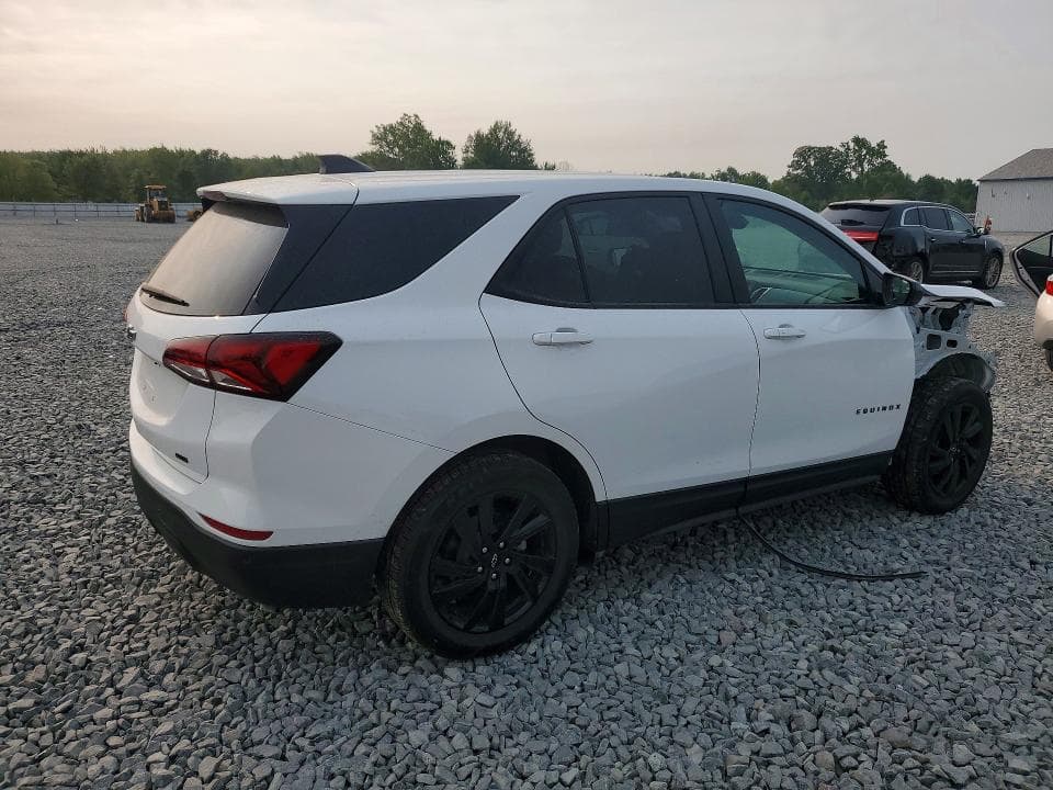 2024 CHEVROLET EQUINOX 3