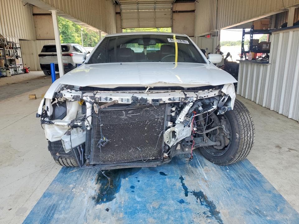 2017 CHRYSLER 300 S 5