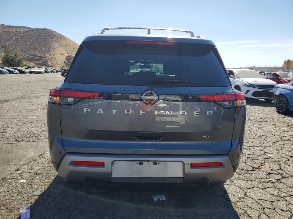2024 NISSAN PATHFINDER SL 6