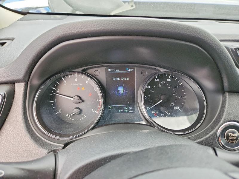 2017 NISSAN ROGUE SV 9