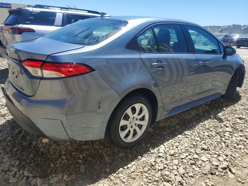 2026 TOYOTA COROLLA LE 3