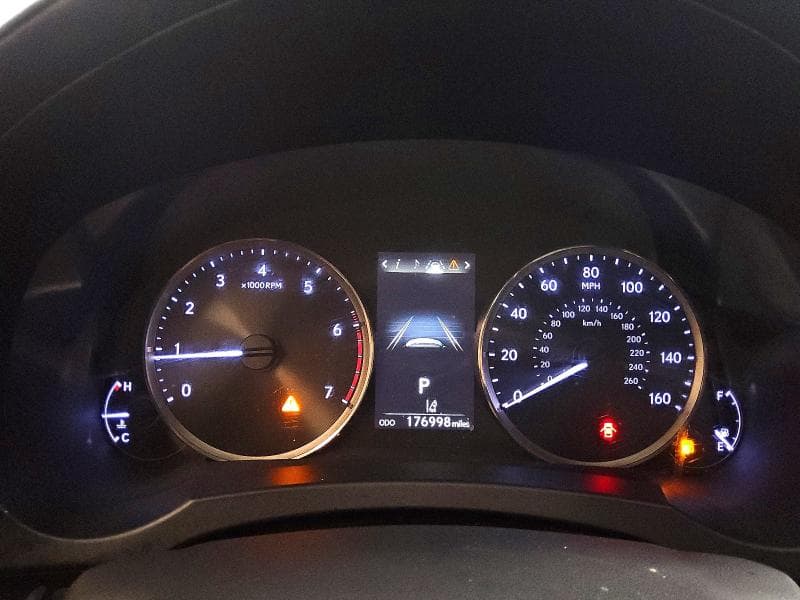 2018 LEXUS IS 300 9