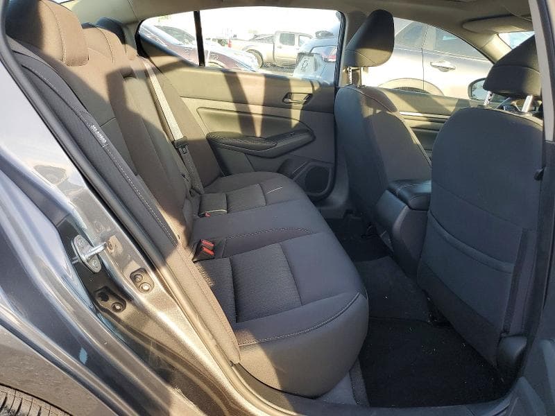 2024 NISSAN ALTIMA SV 10