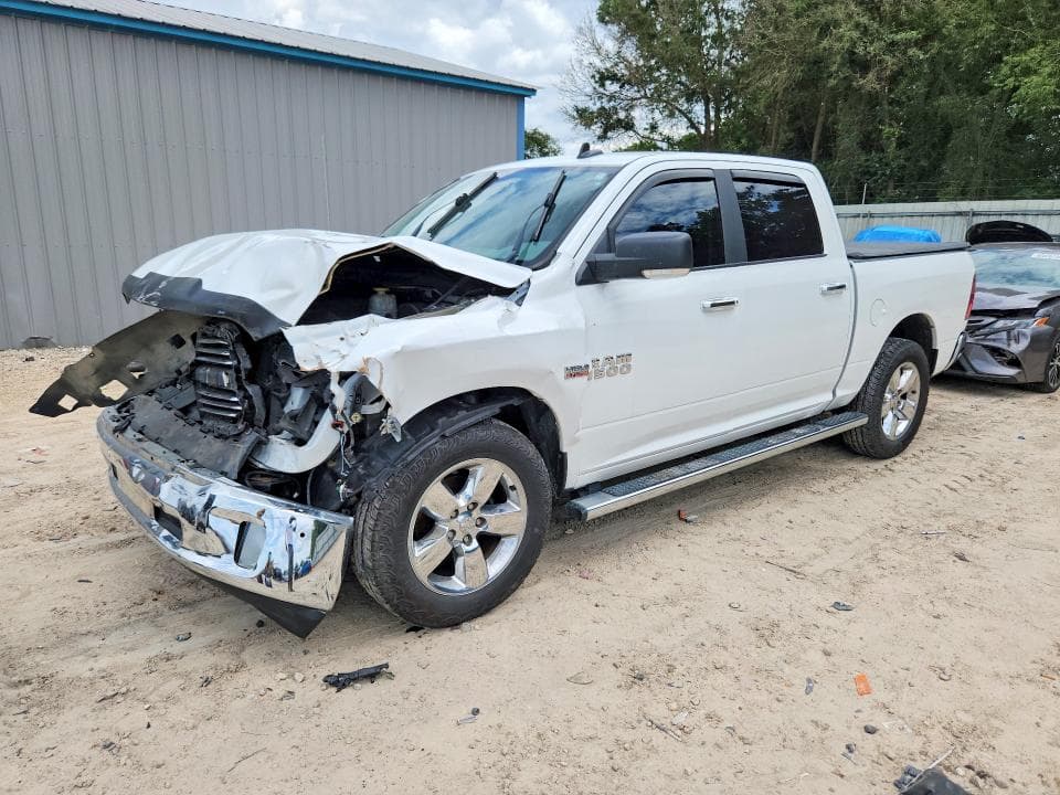 2018 RAM 1500 SLT - 1
