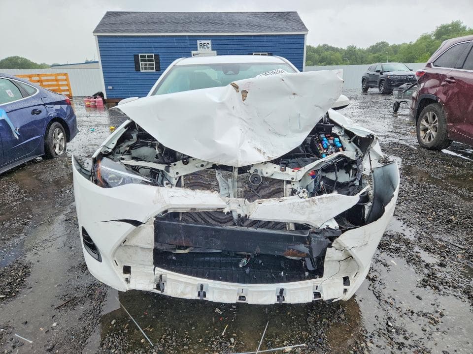 2017 TOYOTA COROLLA LE 5