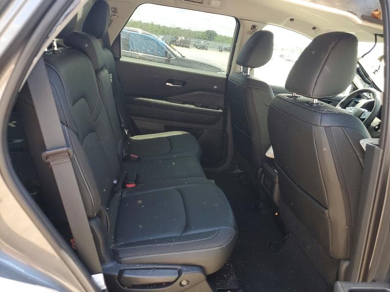 2026 NISSAN PATHFINDER SL 10