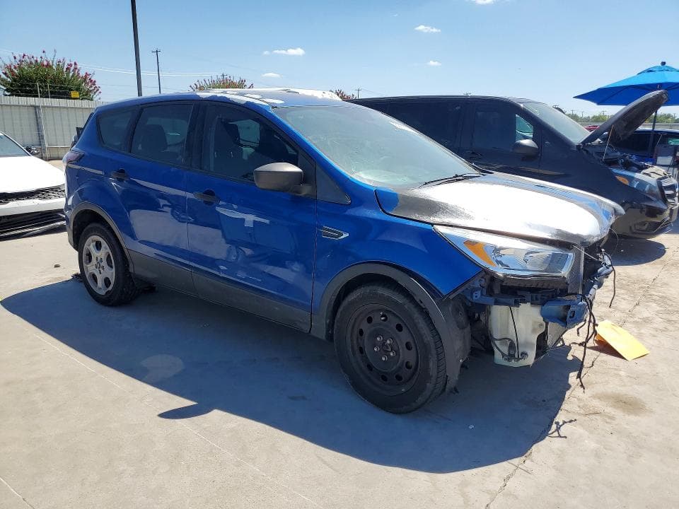 2017 FORD ESCAPE S 4