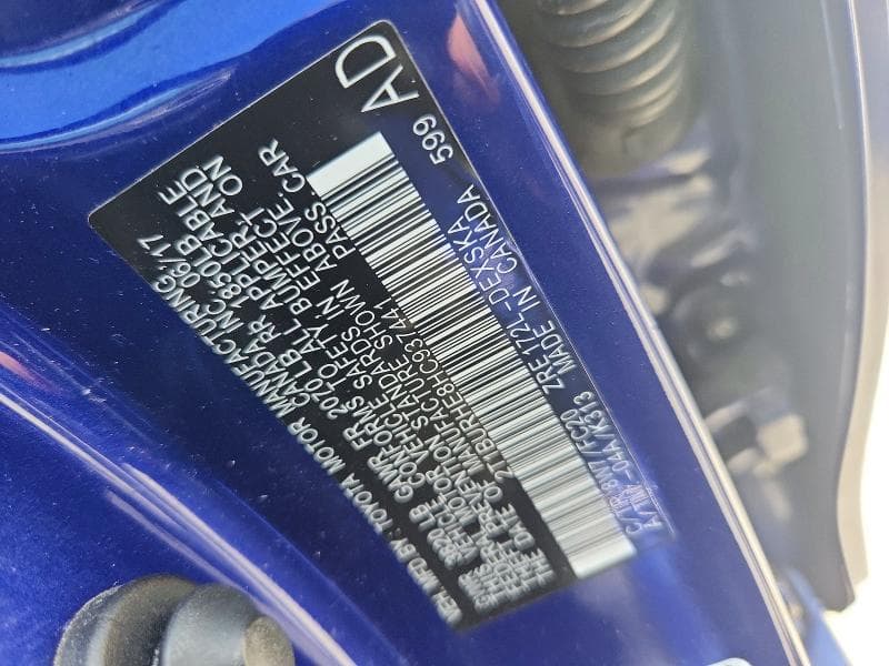 2017 TOYOTA COROLLA SE 12
