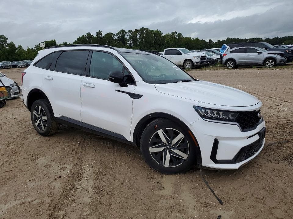 2021 KIA SORENTO S 4