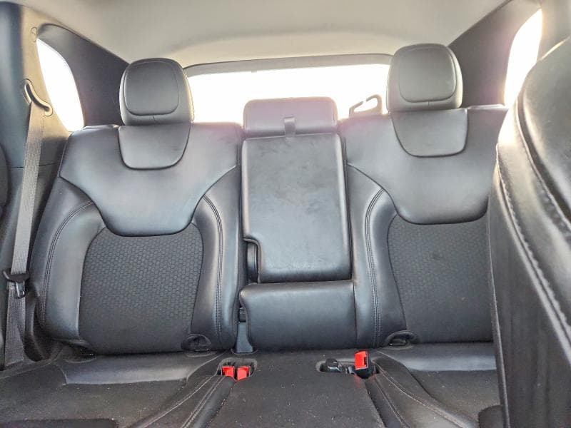 2019 JEEP CHEROKEE LATITUDE PLUS 10