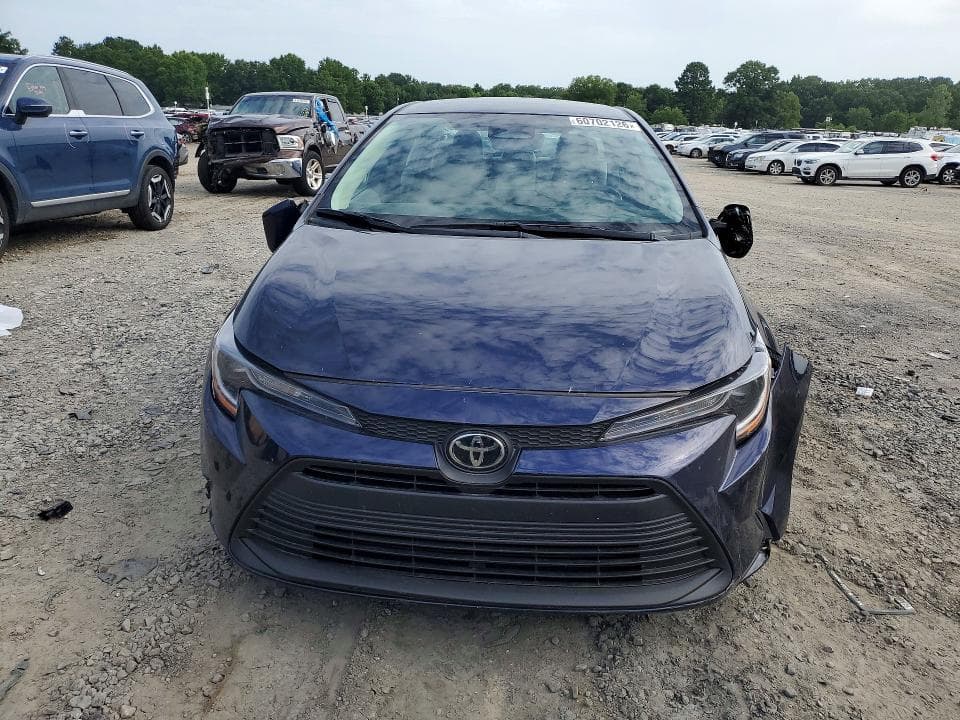 2026 TOYOTA COROLLA LE 5