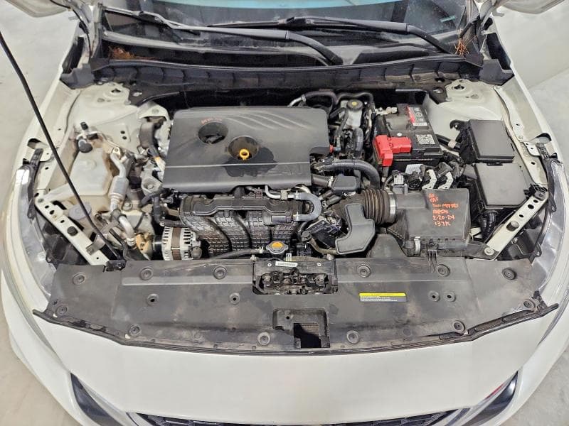 2019 NISSAN ALTIMA SV 11