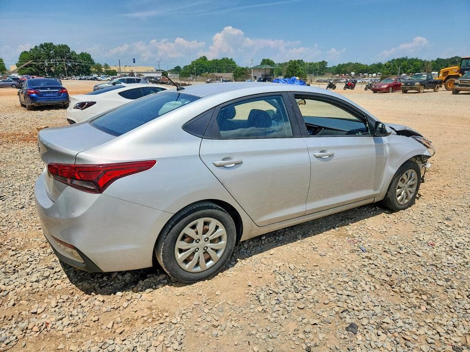 2019 HYUNDAI ACCENT SE 3