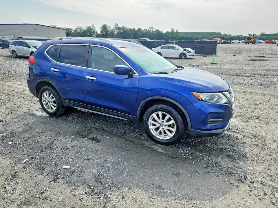 2017 NISSAN ROGUE SV 4