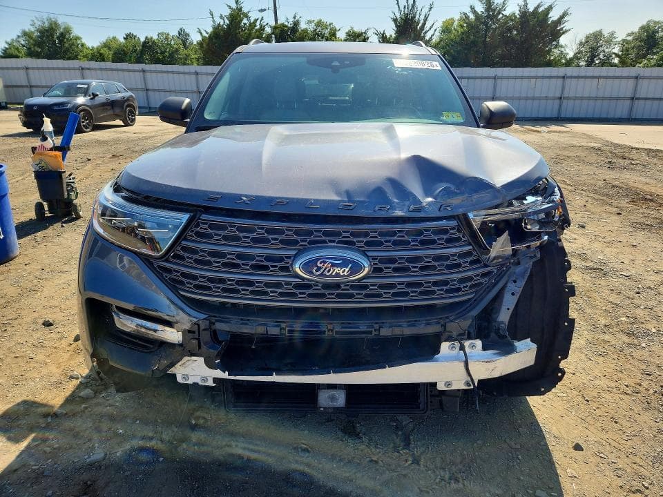 2021 FORD EXPLORER XLT 5