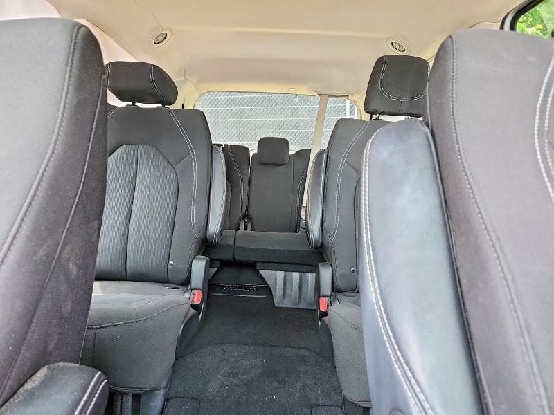 2023 CHRYSLER VOYAGER LX 10