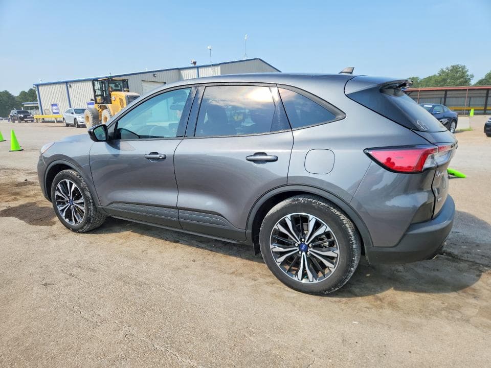 2021 FORD ESCAPE SE 2