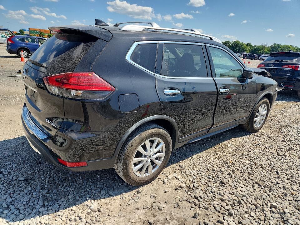 2017 NISSAN ROGUE SV 3