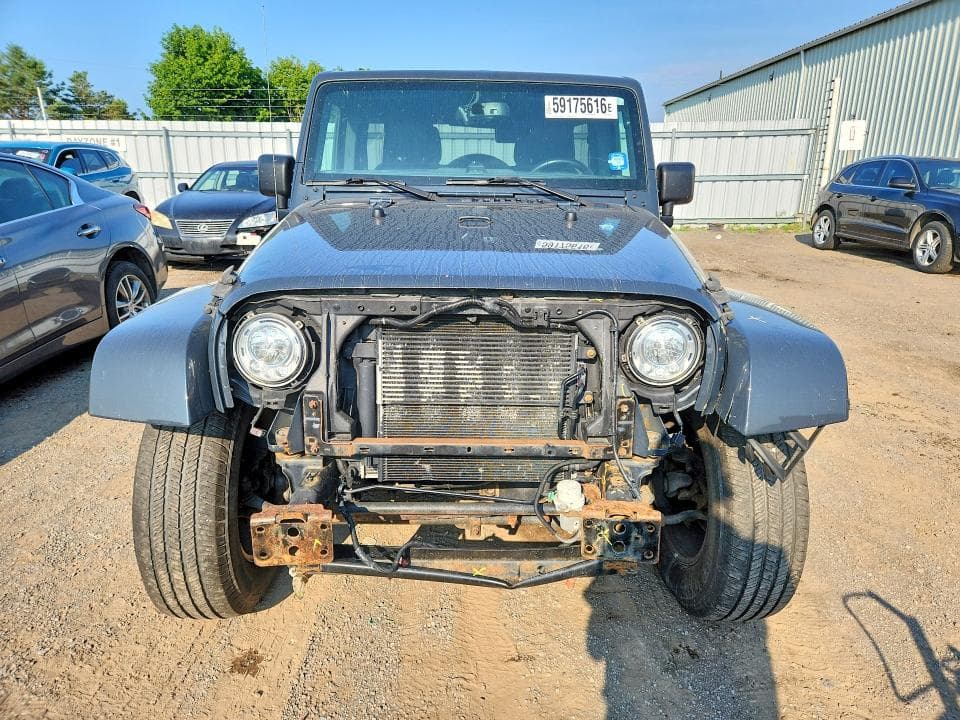 2018 JEEP WRANGLER UNLIMITED SAHARA 5
