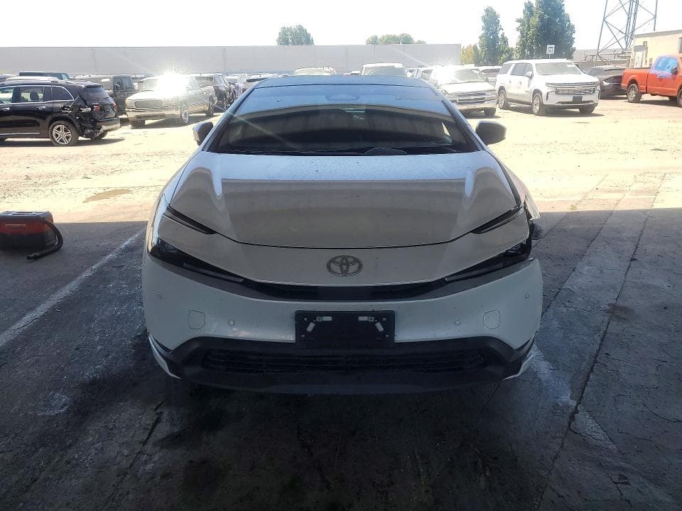 2024 TOYOTA PRIUS LE 5