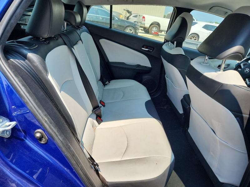 2018 TOYOTA PRIUS FOUR 10