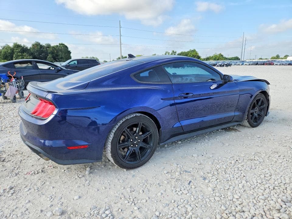 2020 FORD MUSTANG 3