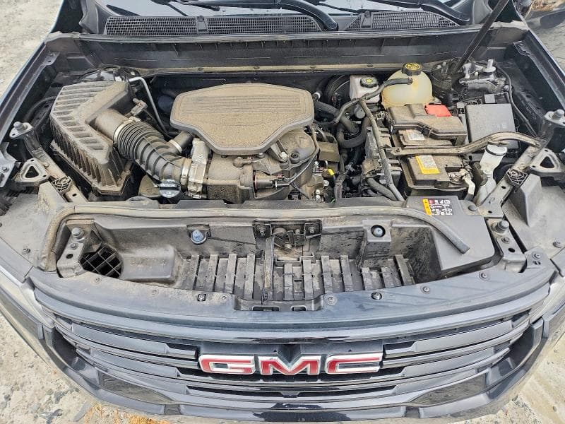 2023 GMC ACADIA SLT 12