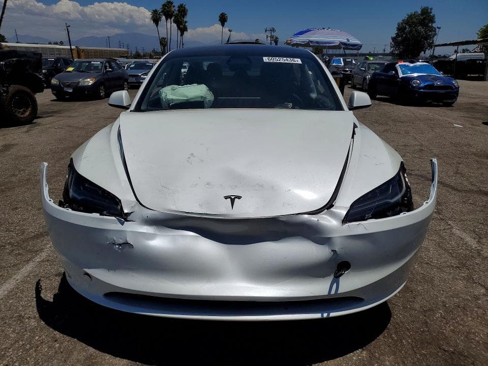 2026 TESLA MODEL 3 5