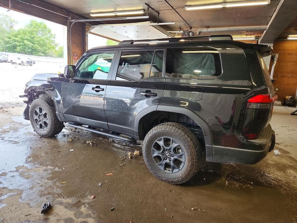 2025 LEXUS GX 550 OVERTRAIL 2