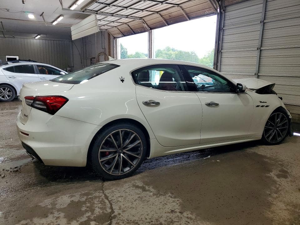 2022 MASERATI GHIBLI MODENA 3