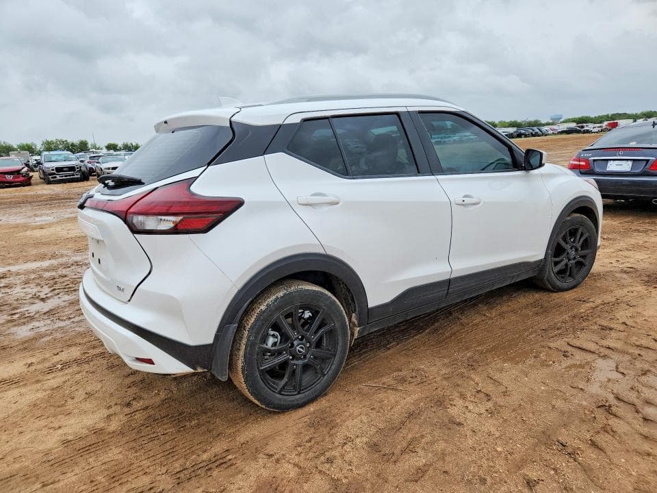 2023 NISSAN KICKS SV 3