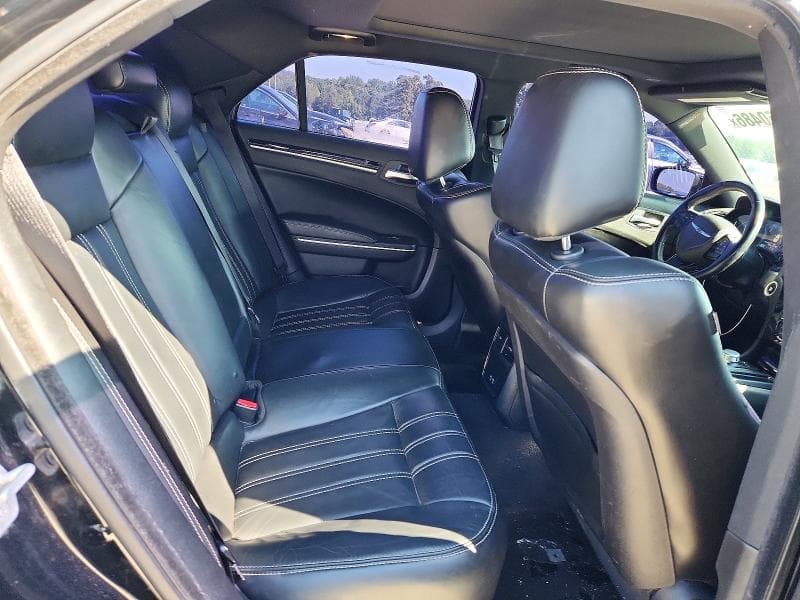 2017 CHRYSLER 300 S 10